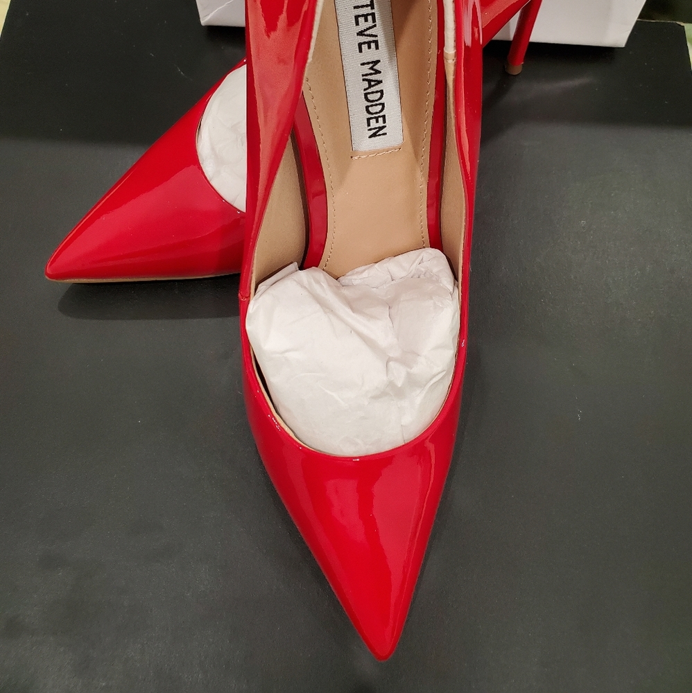 Steve Maddden VALA RED PATENT HEELS size 9 & BWORLDLY RED PATENT 18109298 Clutch - Picture 2 of 16
